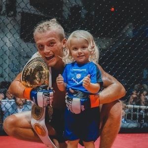 Meet your Posher, Cole